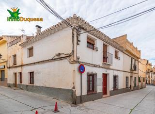 Casa  Calle agua. Oportunidad de inversión en el corazón de dúrcal