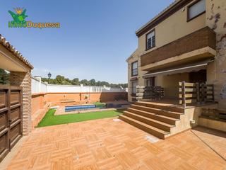 Chalet en Calle atenas (llanos silva) 20. Haznos tu oferta de precio!! chalet independiente con piscina en