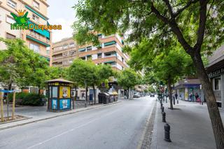 Appartement à Calle pintor zuloaga 9. Oportunidad única junto a alhamar !!!