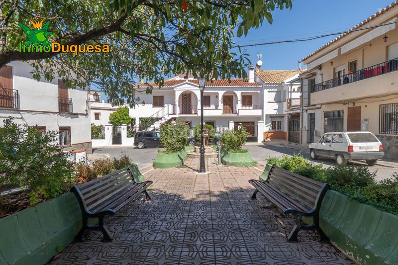 Foto b57f9482-fd90-46ce-a0f3-754a3b3eb9ed. Casa adossada a La Zubia Ciudad Zubia (La)