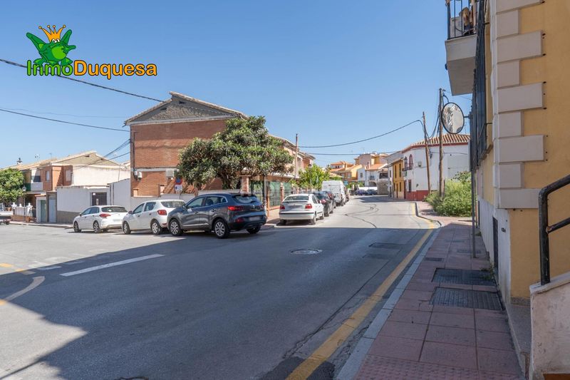 Foto e5430008-ff5e-4a7f-a4cb-c97e96094f95. Casa adossada a La Zubia Ciudad Zubia (La)
