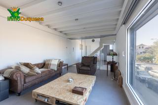 Semi detached house in Bola de Oro. Moderna casa de reciente construcción en bola de oro.