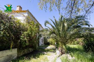 Casa a Camino de Ronda. Casacortijo de 2 plantas en suelo de granada capital.