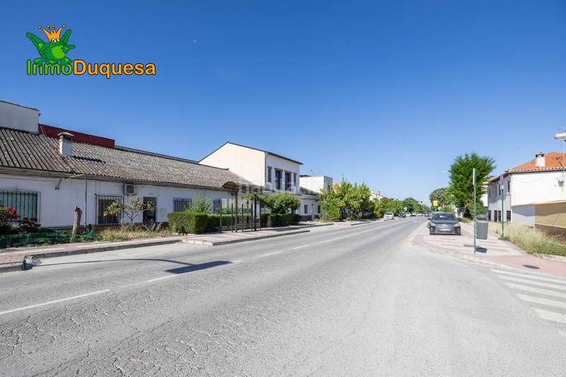 Foto 1920765e-46c5-40b6-9c78-ff81af51d180. Casa a schiera in carretera semilleros 22 in Rosaleda - Juventud Granada