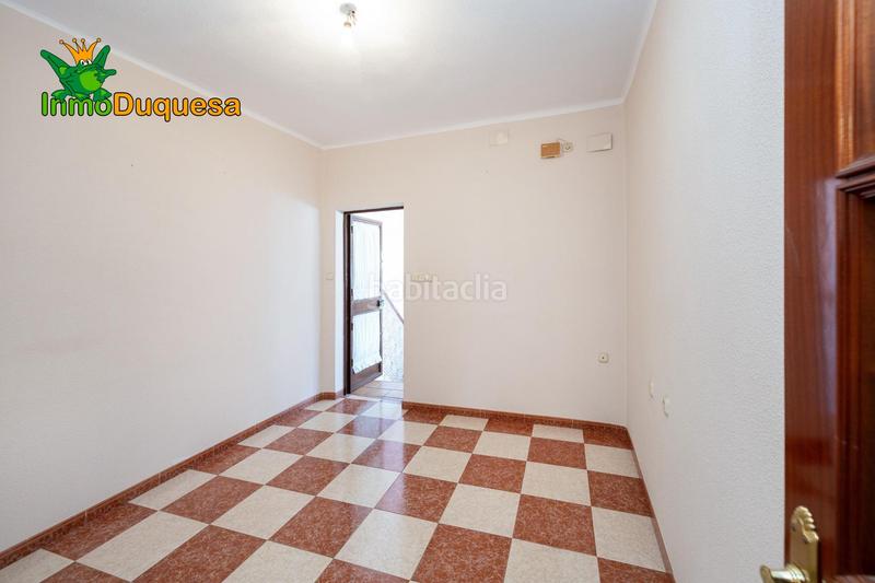 Foto 1fdb3b2f-49a2-42a2-a31c-842d93d41e32. Casa a schiera in carretera semilleros 22 in Rosaleda - Juventud Granada