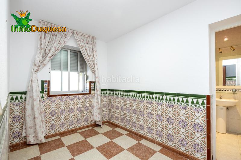 Foto 56e1c9c7-b56b-4e99-82a9-77d7f24e4b7e. Casa a schiera in carretera semilleros 22 in Rosaleda - Juventud Granada