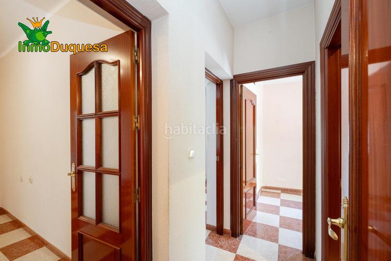 Foto 8e5abca9-ddec-4984-a580-68f531770f92. Casa a schiera in carretera semilleros 22 in Rosaleda - Juventud Granada