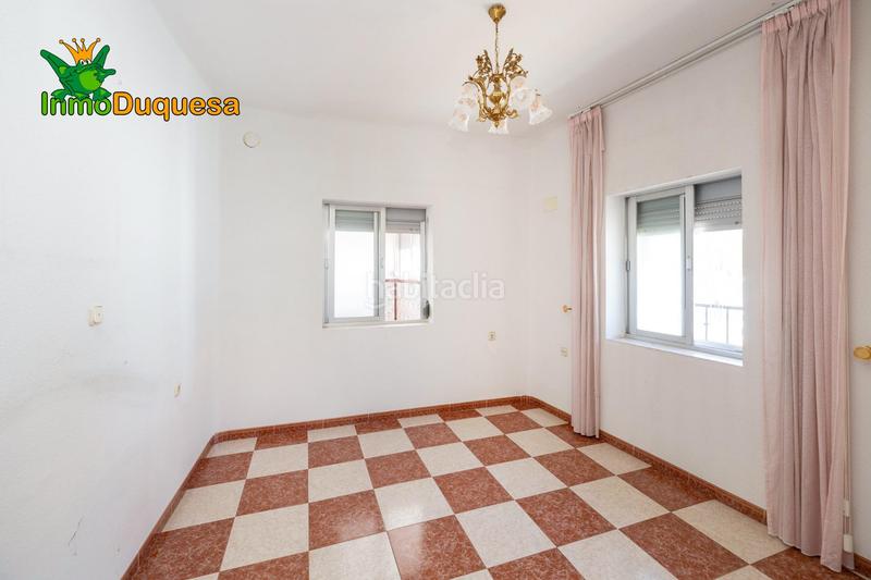 Foto ea01e26f-8eca-470c-9c6d-0b3c145b3ba2. Casa a schiera in carretera semilleros 22 in Rosaleda - Juventud Granada