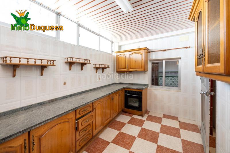 Foto f9e7c83f-239c-4663-b0bf-4b162e902c3b. Casa a schiera in carretera semilleros 22 in Rosaleda - Juventud Granada