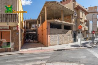 Terreny residencial a Calle calle rambla de capuchinos 18. Estructuras en venta en motril