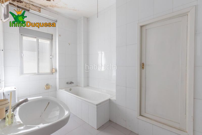 Foto 1dac546d-ddbb-45e8-b03f-01a3d41ea64d. Casa amb aparcament a Ayuntamiento Alhendín