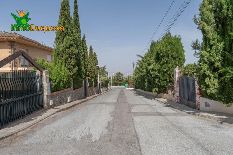 Foto 00472b51-b6f4-413c-be4c-3d9522d7c3a5. Xalet amb calefacció aparcament piscina a Cumbres Verdes Zubia (La)