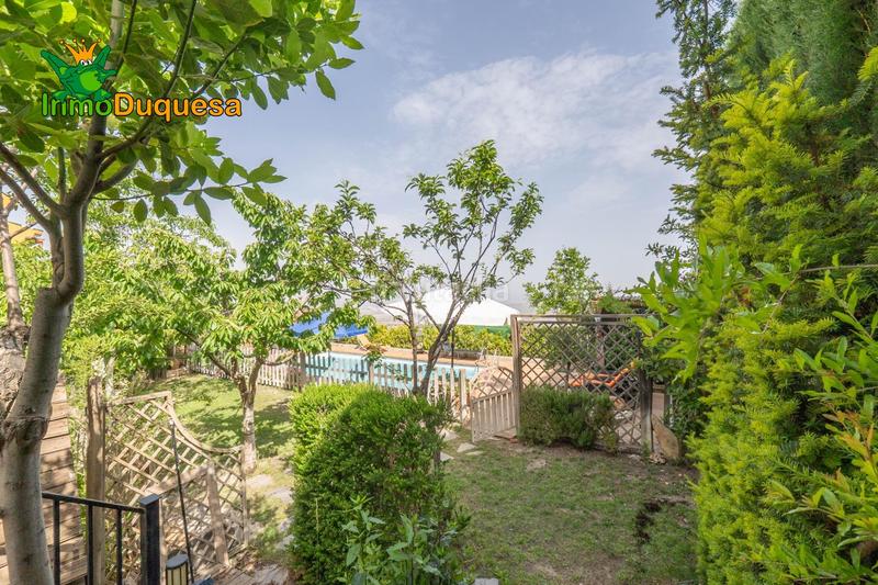 Foto 37bad91a-687b-43f1-a494-9cdfa5443fad. Xalet amb calefacció aparcament piscina a Cumbres Verdes Zubia (La)