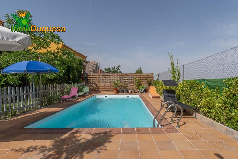 Foto a093290f-211a-44ba-94c1-da5e29e59fcb. Xalet amb calefacció aparcament piscina a Cumbres Verdes Zubia (La)