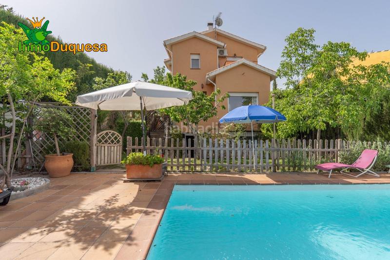 Foto d378af2f-7449-4579-a912-c5b9c702222a. Xalet amb calefacció aparcament piscina a Cumbres Verdes Zubia (La)