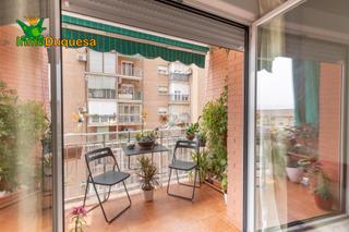Appartement à Calle virgen de la consolacion. Piso con terraza garaje opcional en alquiler
