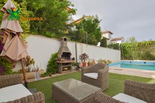 Xalet en Hjar. Chalet independiente con piscina privada.