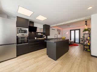 Etagenwohnung en Calle nueva de la virgen 13. Piso con 1as. calidades a 100m de el corte ingls.