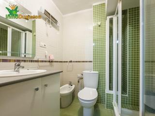 Appartement à Barrio de Zaidín. Piso reformado de 2 dormitorios y 1 baño.