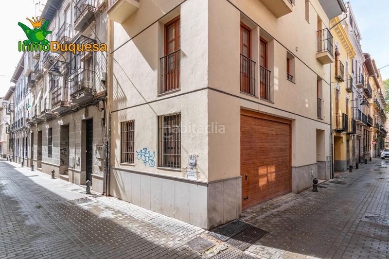 Foto 0fc841b0-63cd-45d7-b4dc-66acbe5616e0. Piso  junto a plaza mariana pineda reformado en Granada