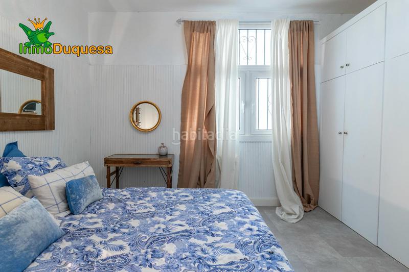 Foto 5c9bb3a9-f21a-417f-9660-ead0695488ad. Piso  junto a plaza mariana pineda reformado en Granada