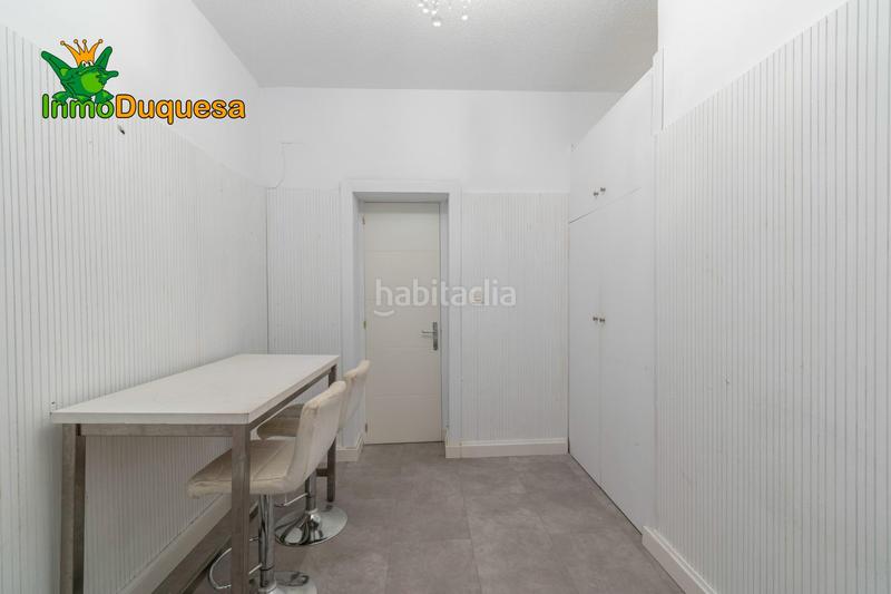Foto b2f9359f-1fb0-4bf8-bc69-c2ea0a70bd26. Piso  junto a plaza mariana pineda reformado en Granada