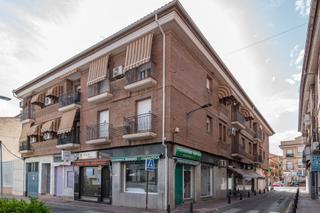 Appartement à Las Tres Cruces. Piso de 6 habitaciones en el corazón de armilla.