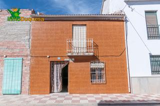 Casa a Chimeneas. Casa de pueblo para reformar