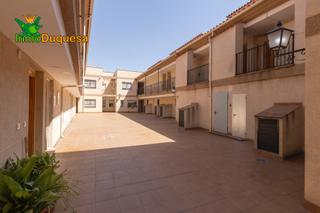 Apartamento en Ambroz. Piso de 1 dormitorio en ambroz.