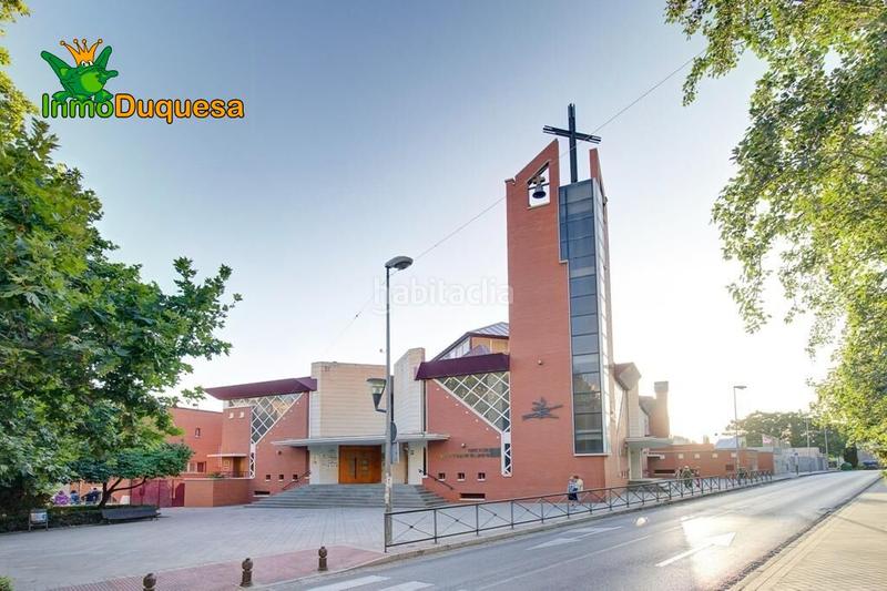 Foto 20538c2d-9286-4979-ad94-da3f25158560. Semi detached house with parking pool in Rosaleda - Juventud Granada