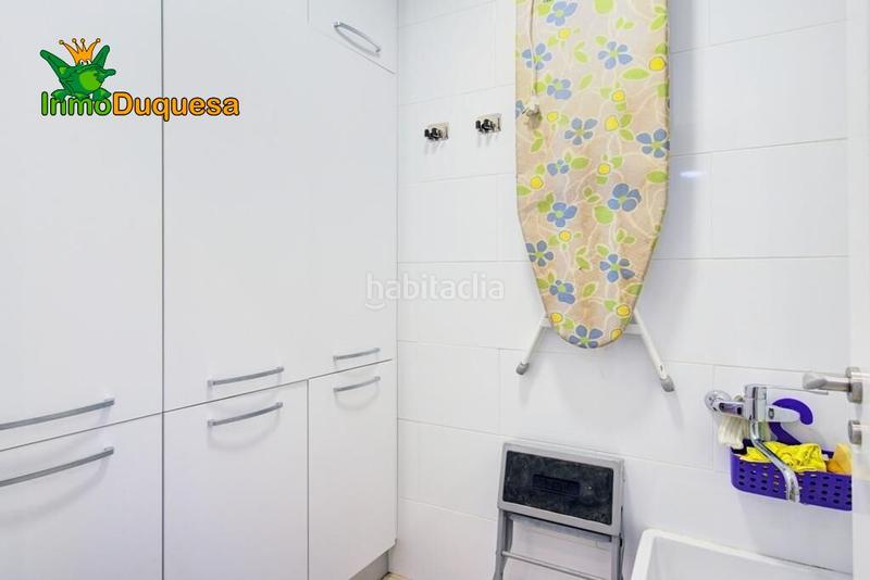 Foto 2a1f86ad-a726-4c80-ace0-5afcfaede7c8. Semi detached house with parking pool in Rosaleda - Juventud Granada