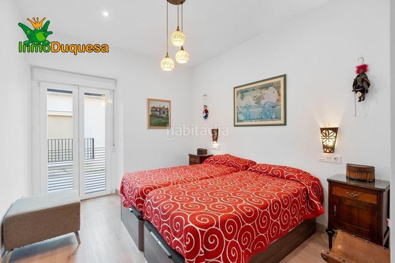 Foto 3129cfff-8961-4031-bb94-8f21aca41e74. Semi detached house with parking pool in Rosaleda - Juventud Granada