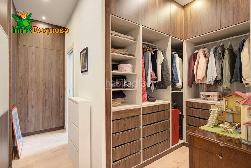 Foto 3582d789-03bf-490d-99d3-c9aa870c4300. Semi detached house with parking pool in Rosaleda - Juventud Granada