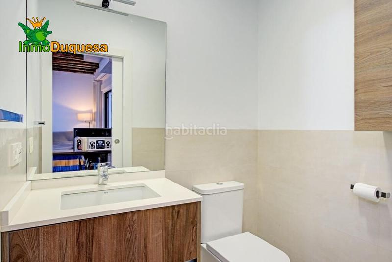 Foto 41f496b9-cdd7-4704-b6dd-18fc32cd7074. Semi detached house with parking pool in Rosaleda - Juventud Granada