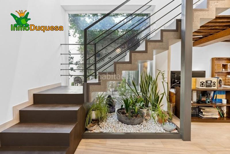 Foto 5e393863-0a0a-4636-9036-46d323b5e0df. Semi detached house with parking pool in Rosaleda - Juventud Granada