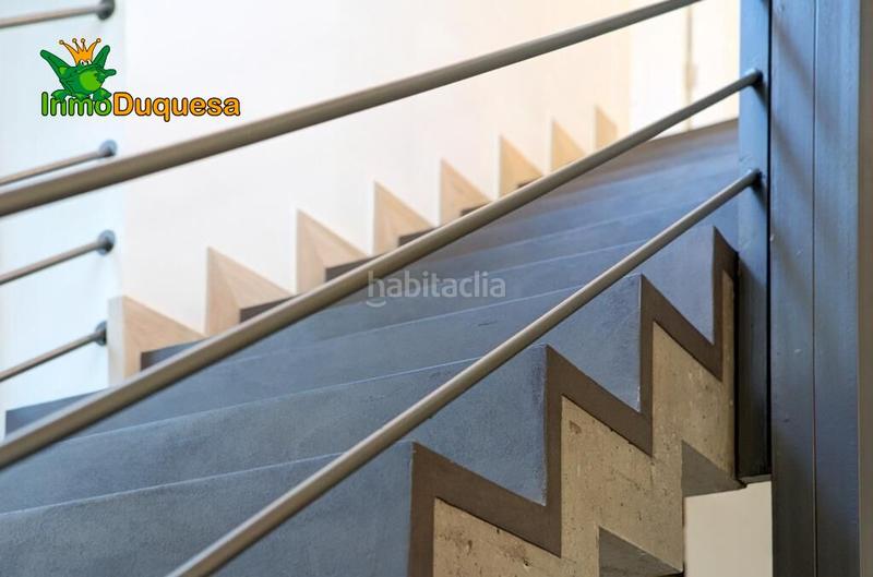 Foto 7c1855fd-ad5a-44aa-b543-491936e97617. Semi detached house with parking pool in Rosaleda - Juventud Granada