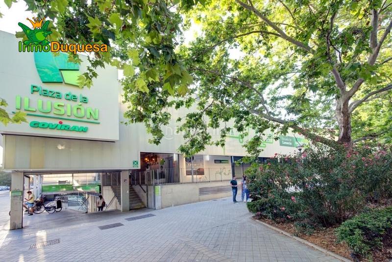 Foto bf7b829c-6f34-4ffa-89a4-5c665e054537. Semi detached house with parking pool in Rosaleda - Juventud Granada