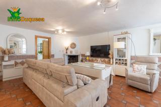 Maison jumelée à Gójar. Casa pareada en gojar con 4 dormitorios.