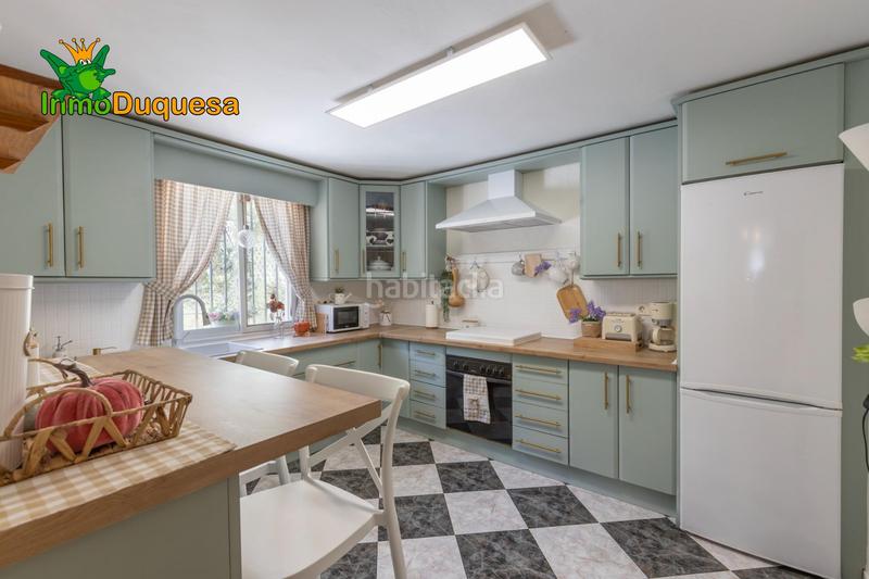 Foto 529a7a53-9bf1-4654-8901-afe45e1e9af6. Casa pareada  en gojar con 4 dormitorios. en Gójar
