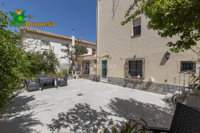 Foto d3a1389d-11a4-497c-bc2b-43ecfd14f21a. Casa pareada  en gojar con 4 dormitorios. en Gójar