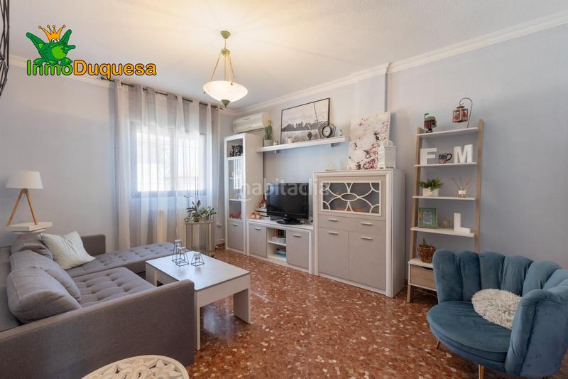 Foto f16ad669-cd8a-4240-87f3-af62c0dc4b90. Casa pareada  en gojar con 4 dormitorios. en Gójar