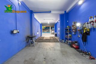 Business premise in Camino de Ronda. Local comercial en pedro antonio de alarcón.