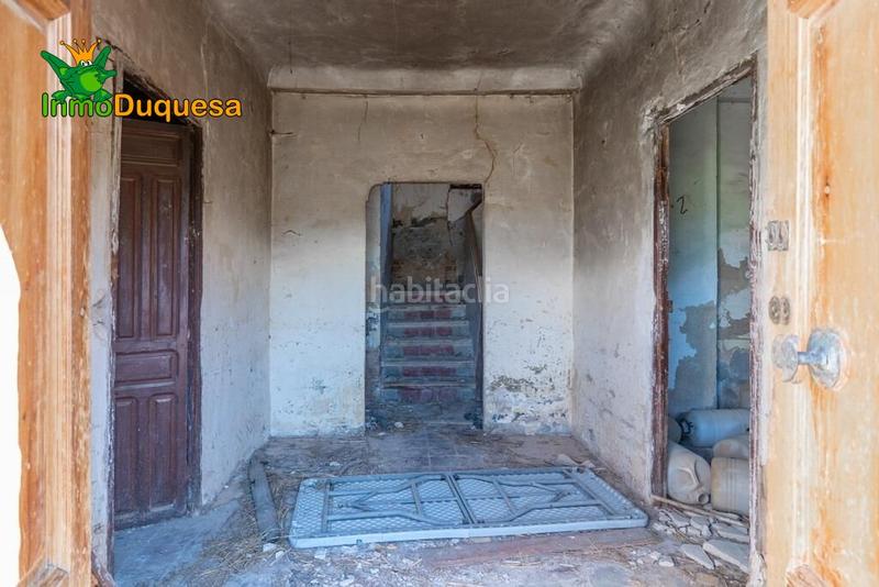 Foto e3fcaeed-23cb-42c9-96fc-da197fb13d76. Masía terreno rústico con cortijo en cogollos vega en Cogollos de la Vega
