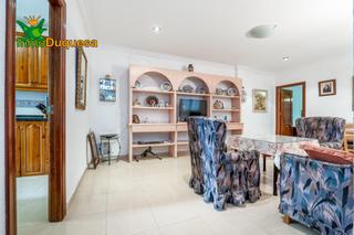 Appartement à Barrio de Zaidín. Piso reformado con plaza de aparcamiento y trastero.