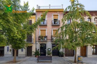 Edificio en San Matas - Realejo. Edificio completo junto a plaza mariana pineda. inversin!!