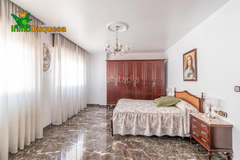 Foto 05b59af9-ca79-4fd9-8d64-411f8aa5f1a3. Casa aparellada amb aparcament a Jun