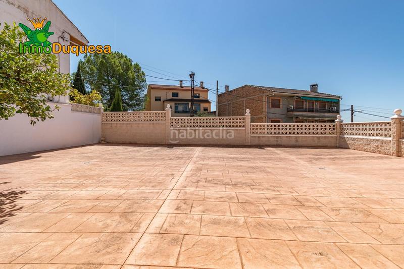 Foto 0e87ead7-7ca3-4bcc-8e6e-9bb4c163f91c. Casa aparellada amb aparcament a Jun