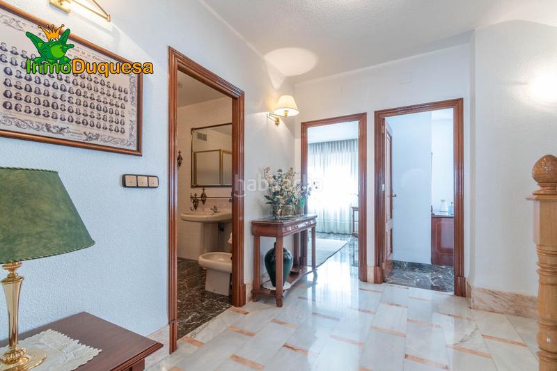 Foto 2254162d-431c-4e69-8f8a-27928add6298. Casa aparellada amb aparcament a Jun