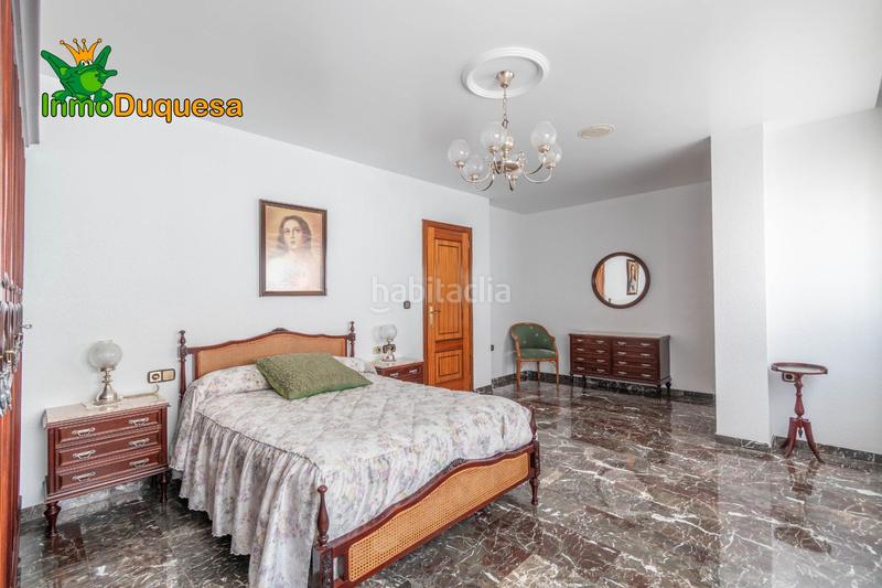 Foto d3db1c9f-92b1-47ee-be91-7825def4d58c. Casa aparellada amb aparcament a Jun