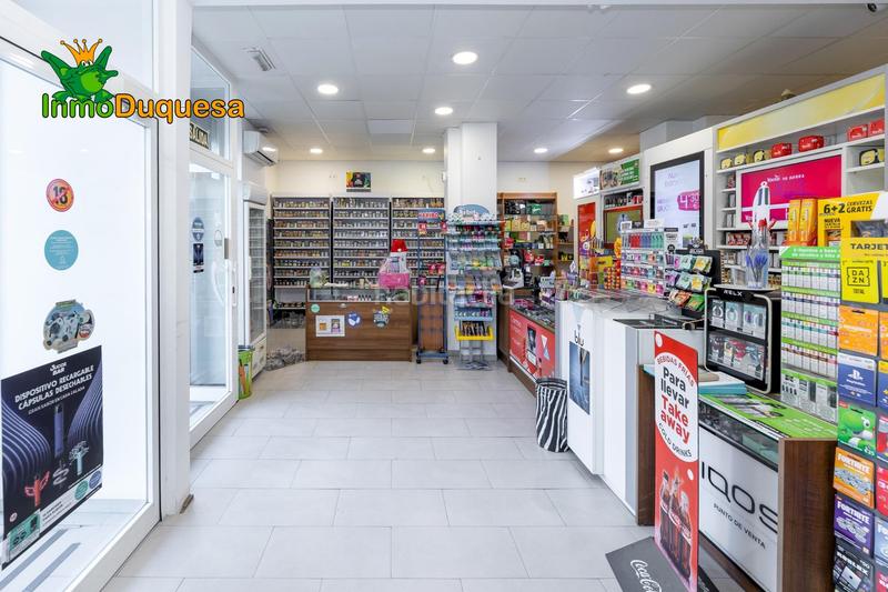 Foto 4e7b0e4a-c64c-4d2c-81fc-dbb1538dd396. Alquiler local comercial estanco en traspaso capital. en Granada